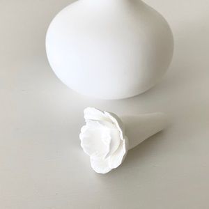 ❌SOLD❌ Anthropologie Porcelain Flower Vase